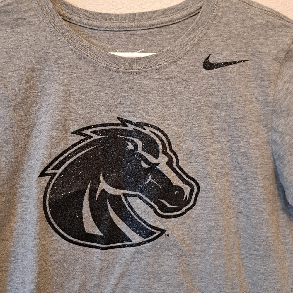 Nike Boise State Broncos Womens XL Slim Fit Heather Gray Glitter Graphic T-Shirt - Picture 2 of 4